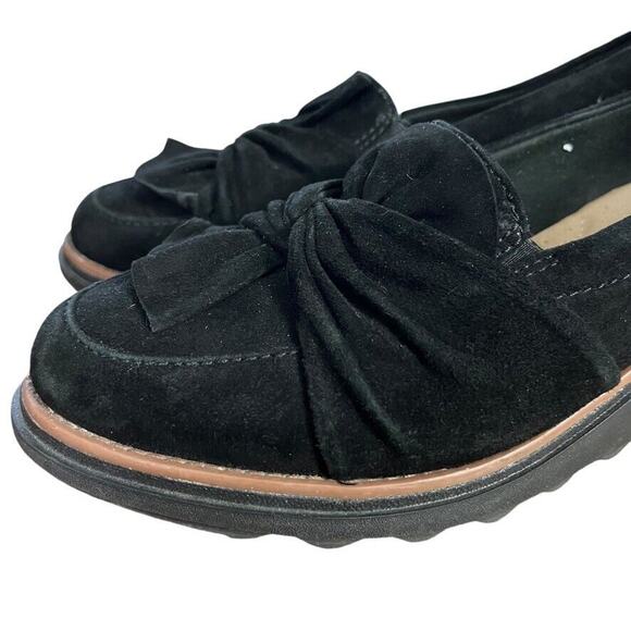 Clarks Black Loafers with Tassels and Platform Sole - Picture 8 of 16
